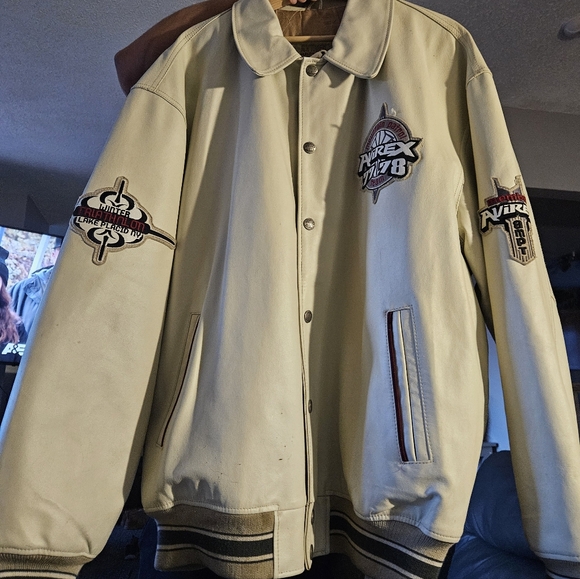 Avirex Leather Bomber Jacket - Picture 4 of 4